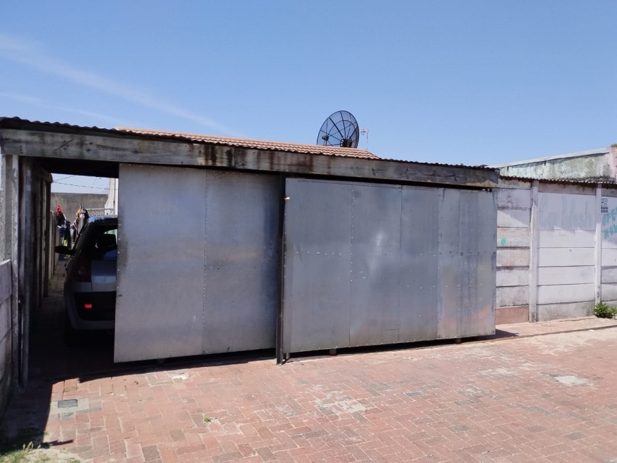 2 Bedroom Property for Sale in Electric City Western Cape